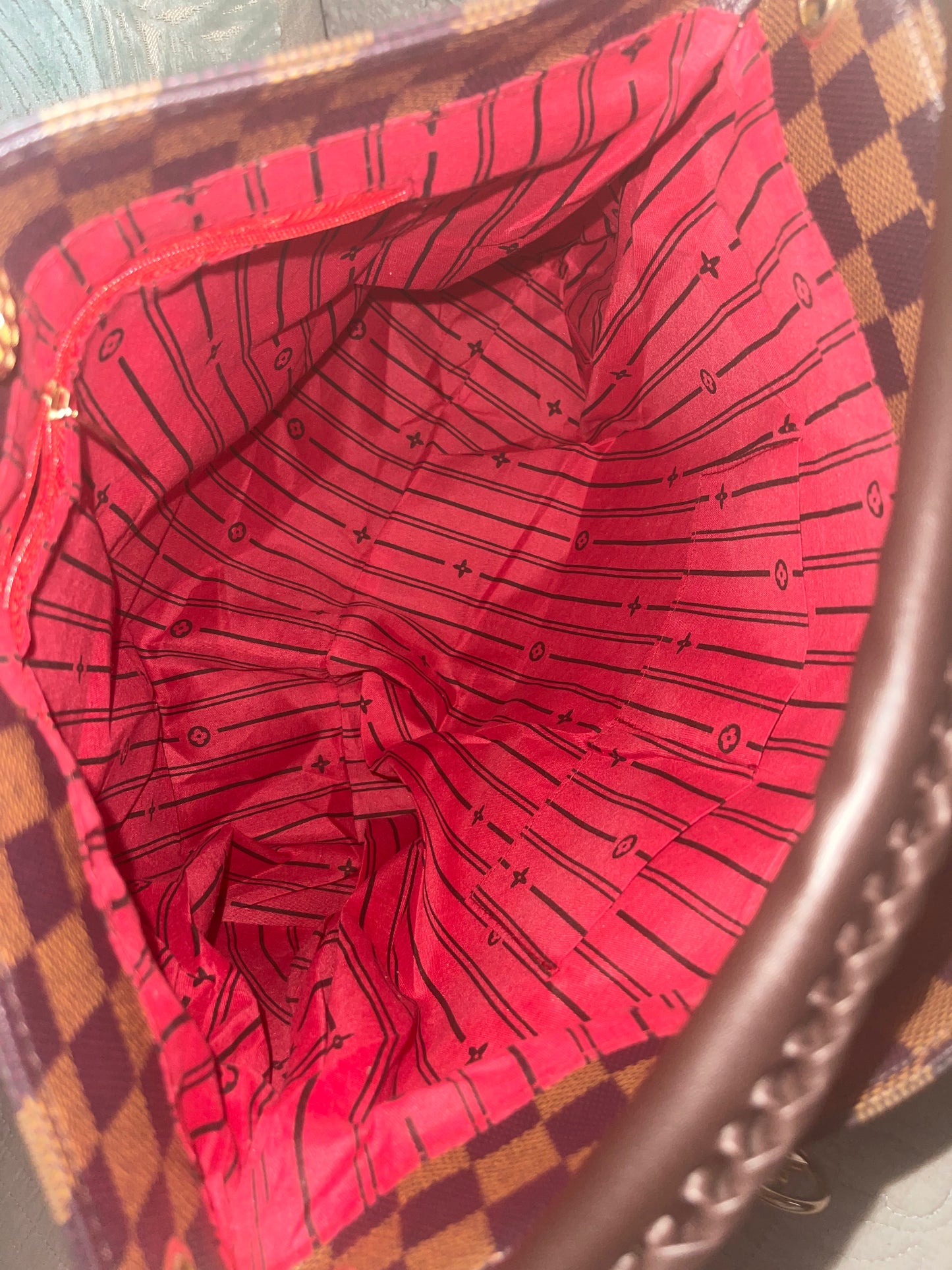 LV Damier tote