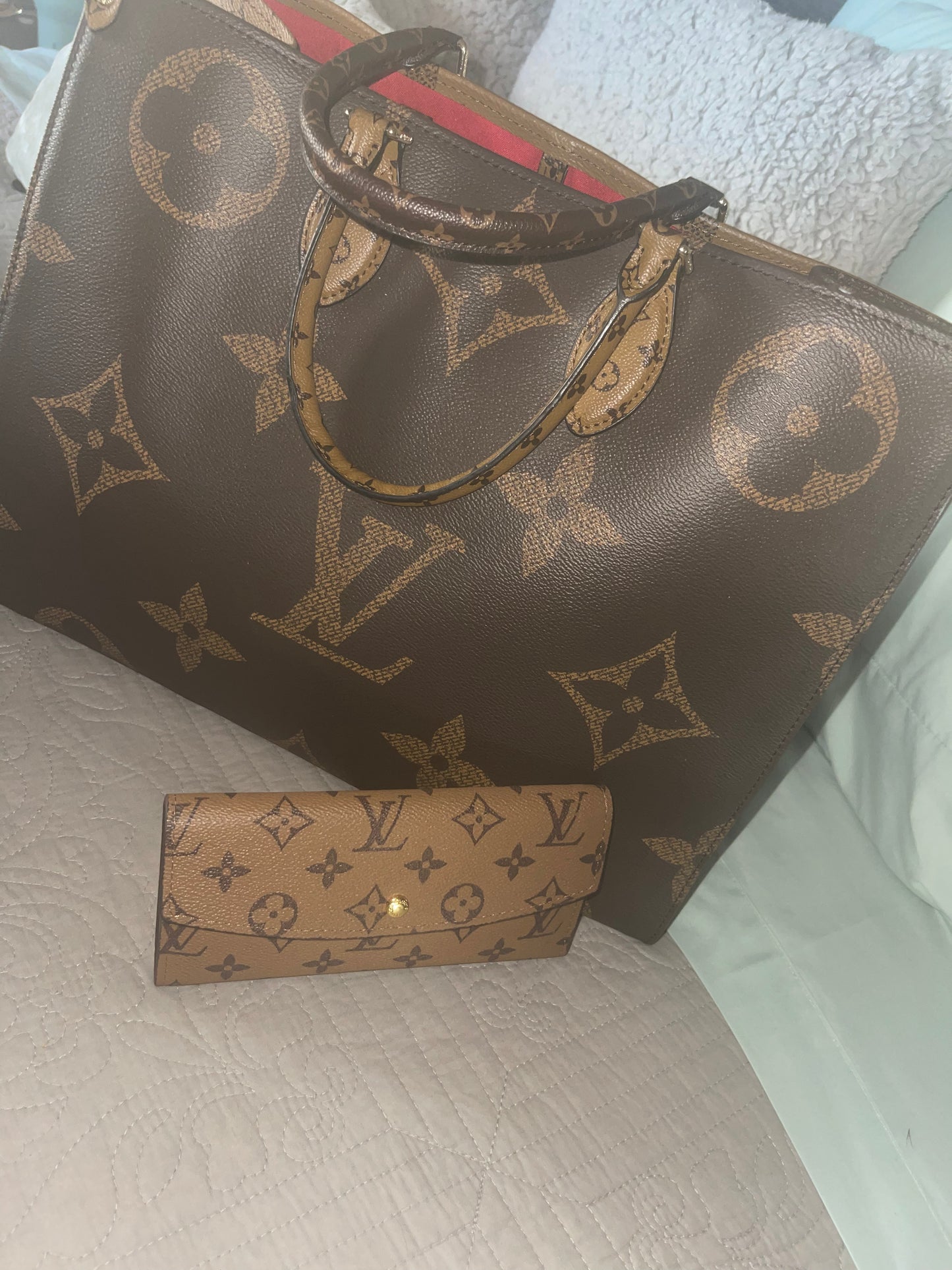 LV Mary J tote and wallet